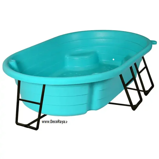 استخر بزرگ آبی فیروزه ای