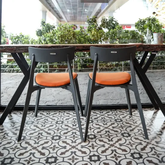 صندلی یونیک نظری